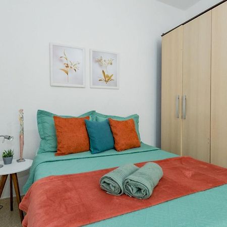 Conforto E Relax, Caminhando Para A Praia De Copacabana, Quarto E Sala, Completo, Com Wi Fi, Cozinha, Ar Condicionado Rio de Janeiro Exteriör bild